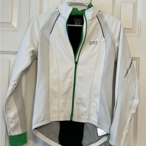 Women’s Gore Wind-stopper soft shell jacket size medium